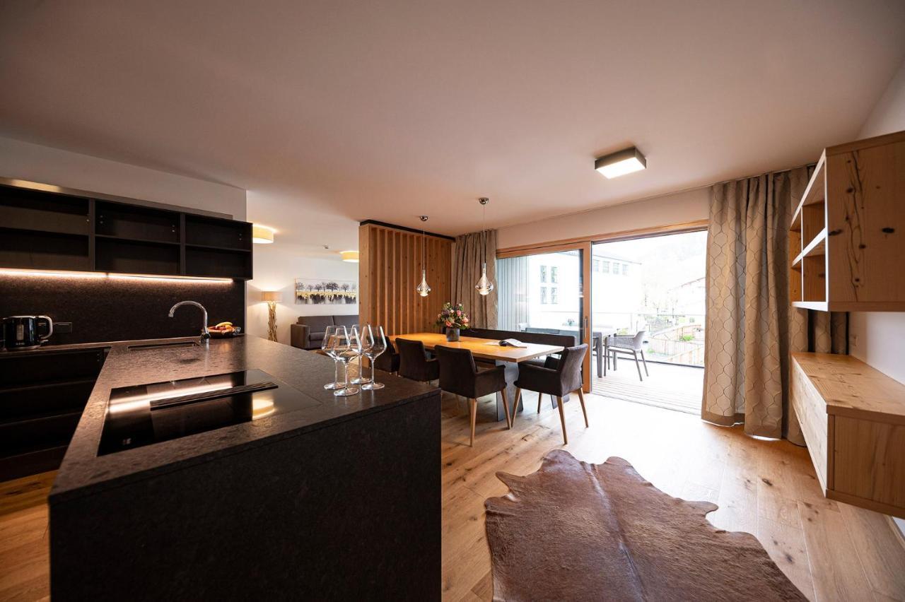 Lakeside Luxury Apartments เซลล์อัมเซ ภายนอก รูปภาพ