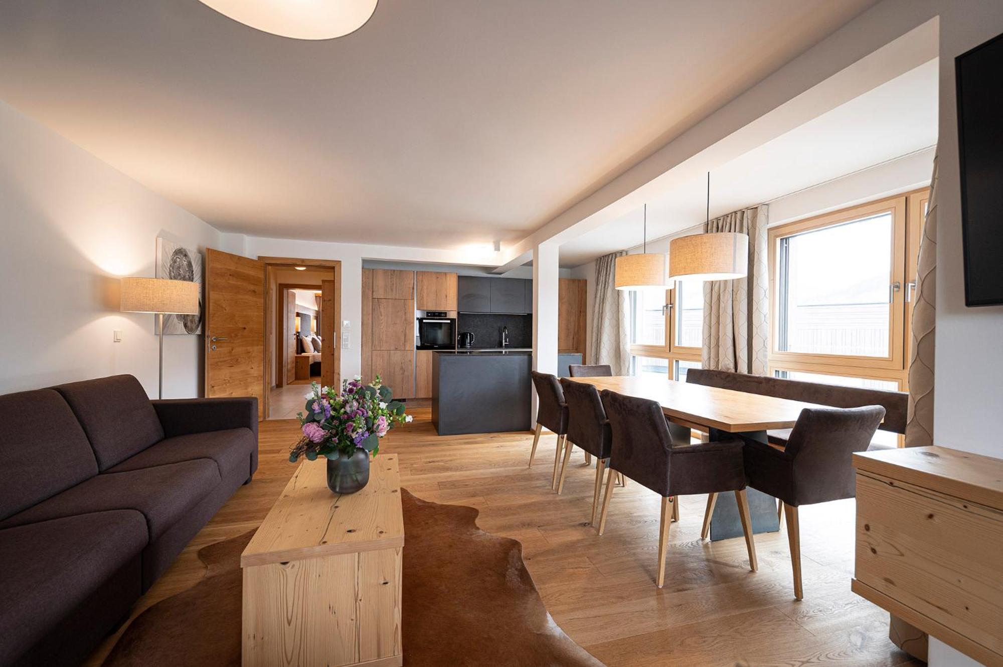 Lakeside Luxury Apartments เซลล์อัมเซ ภายนอก รูปภาพ