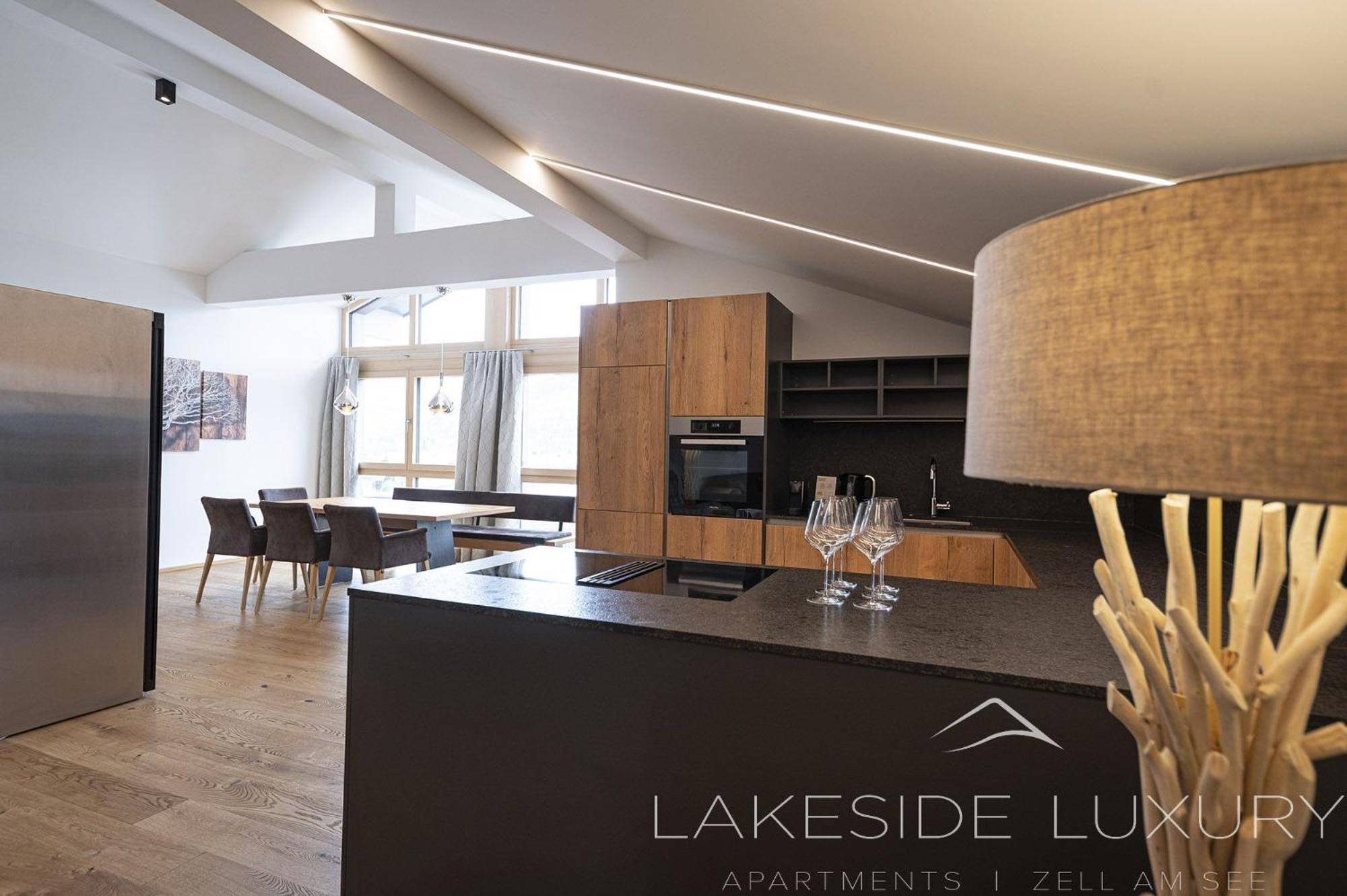 Lakeside Luxury Apartments เซลล์อัมเซ ภายนอก รูปภาพ