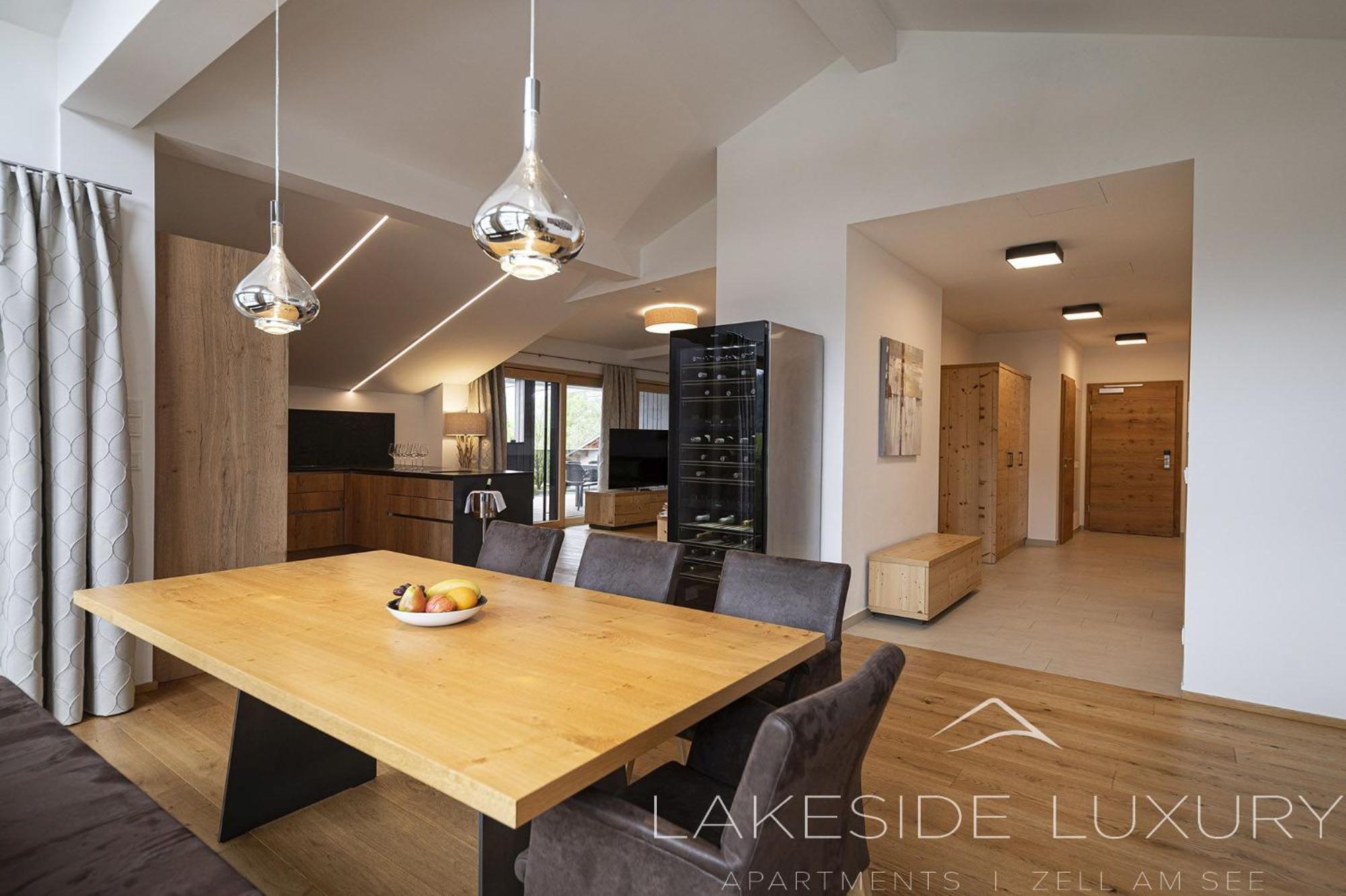 Lakeside Luxury Apartments เซลล์อัมเซ ภายนอก รูปภาพ